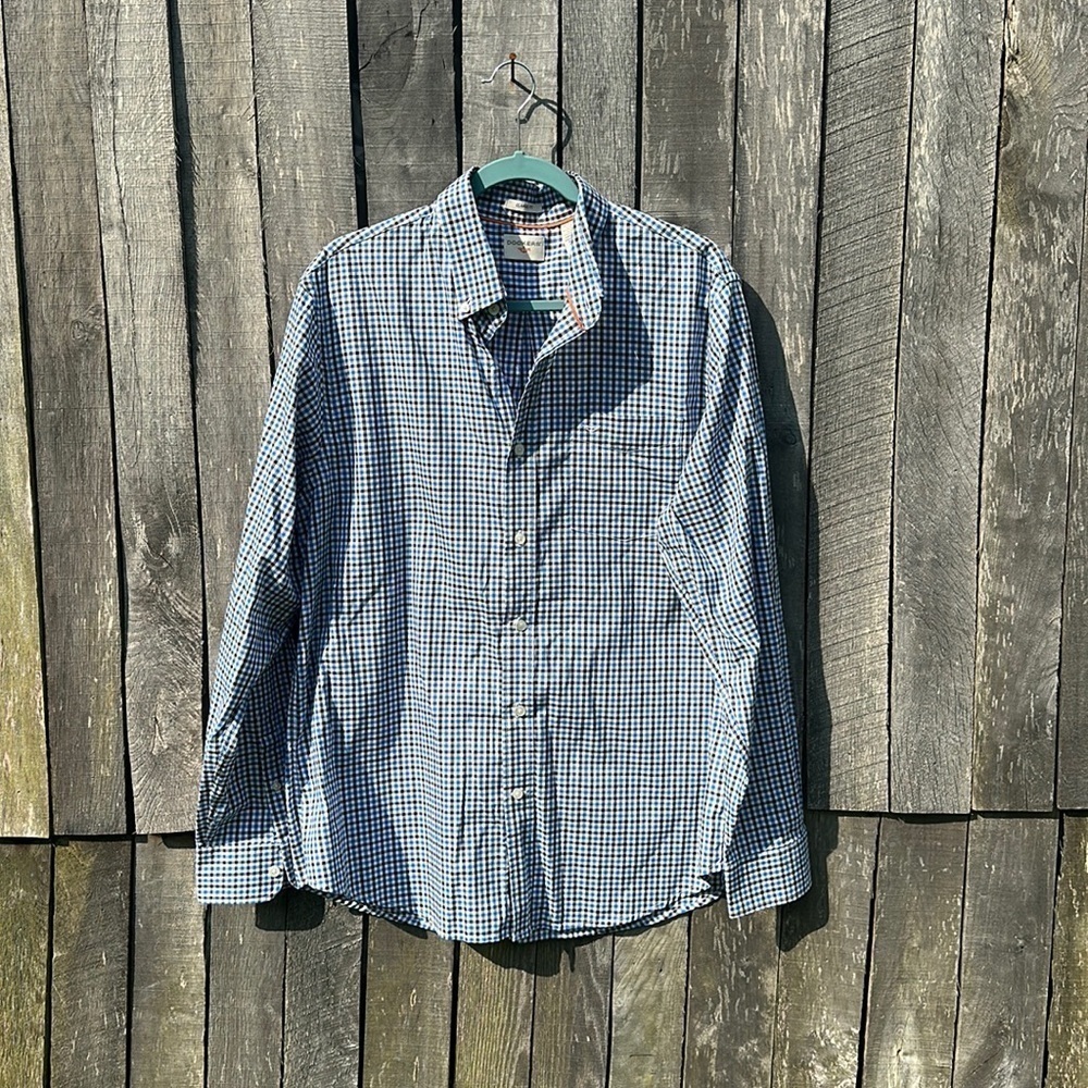 MEN’S Dockers Button Down size Large